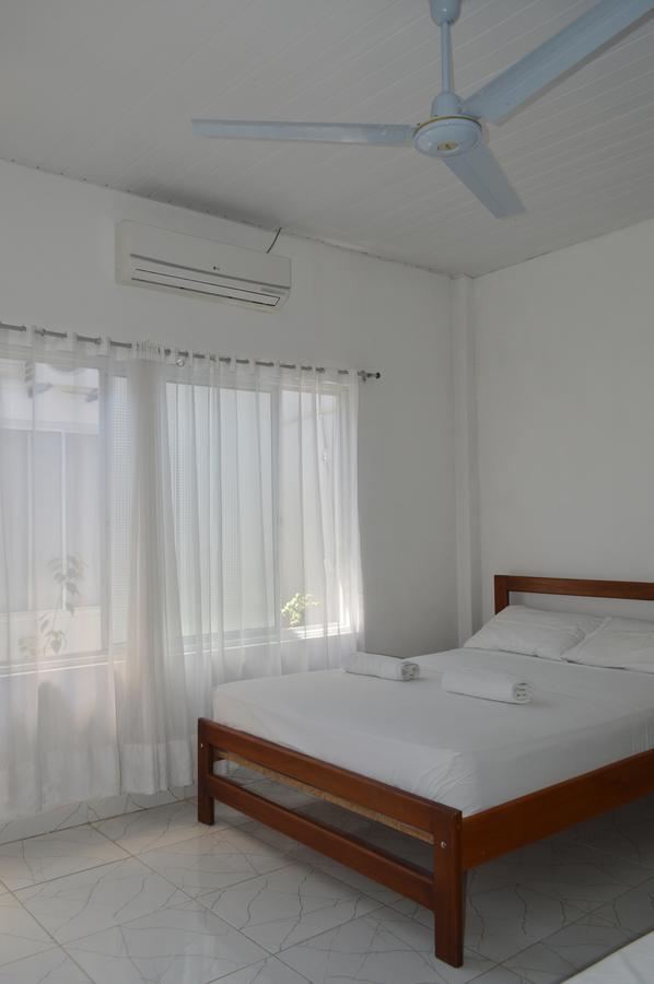 Hotel Heliconias Leticia Extérieur photo