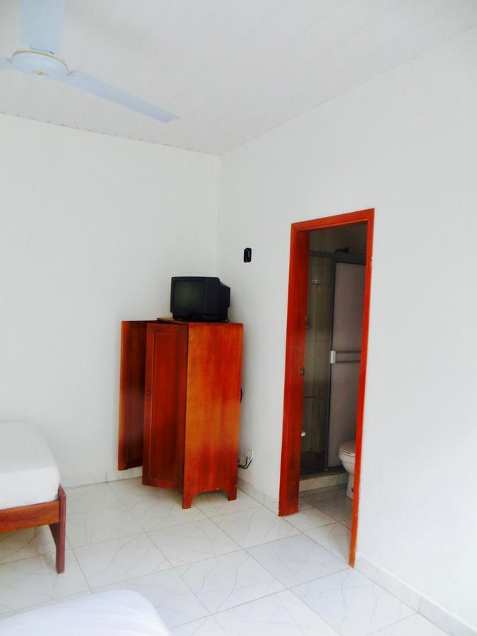 Hotel Heliconias Leticia Extérieur photo